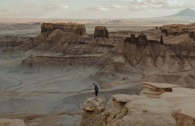 極致理石×托納斯灰丨剛柔并濟，賦予空間無限想象！